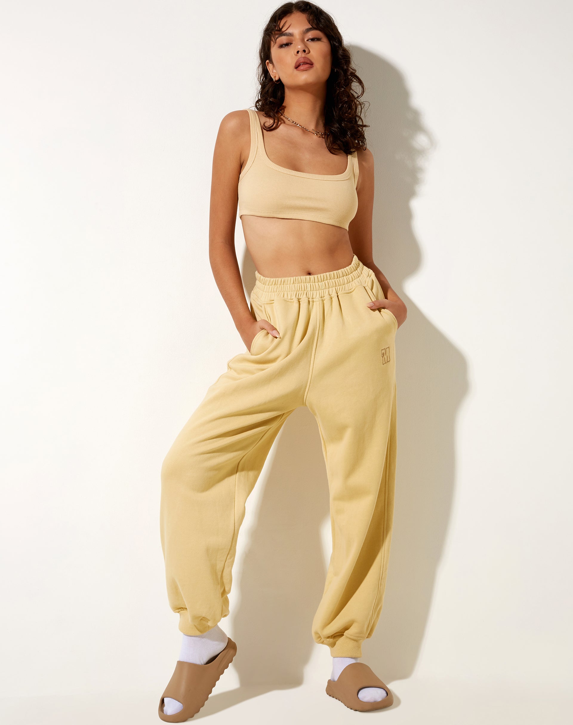 Image of Roider Jogger in Custard M Embro