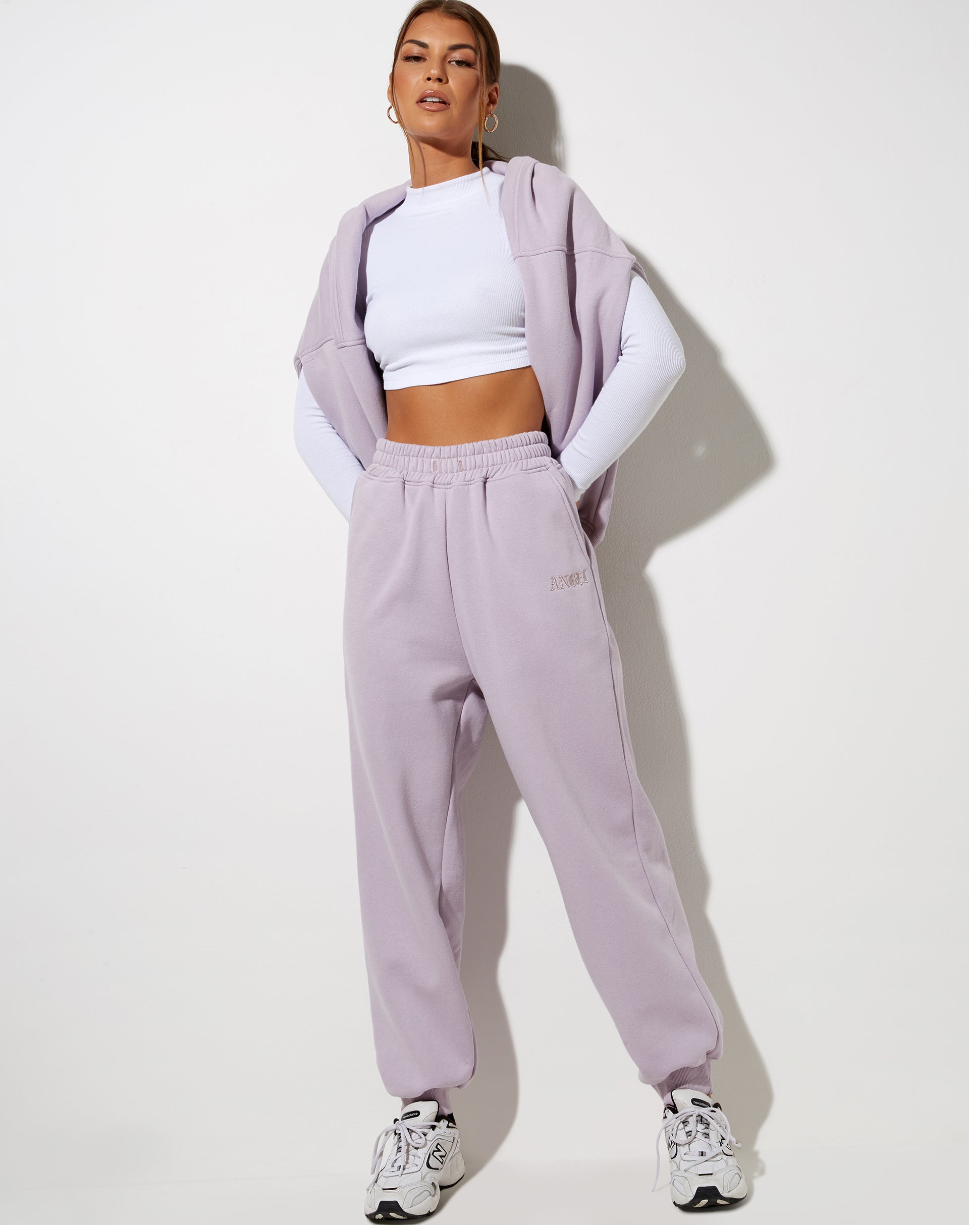 Image of Roider Jogger in Violet Angel Embro