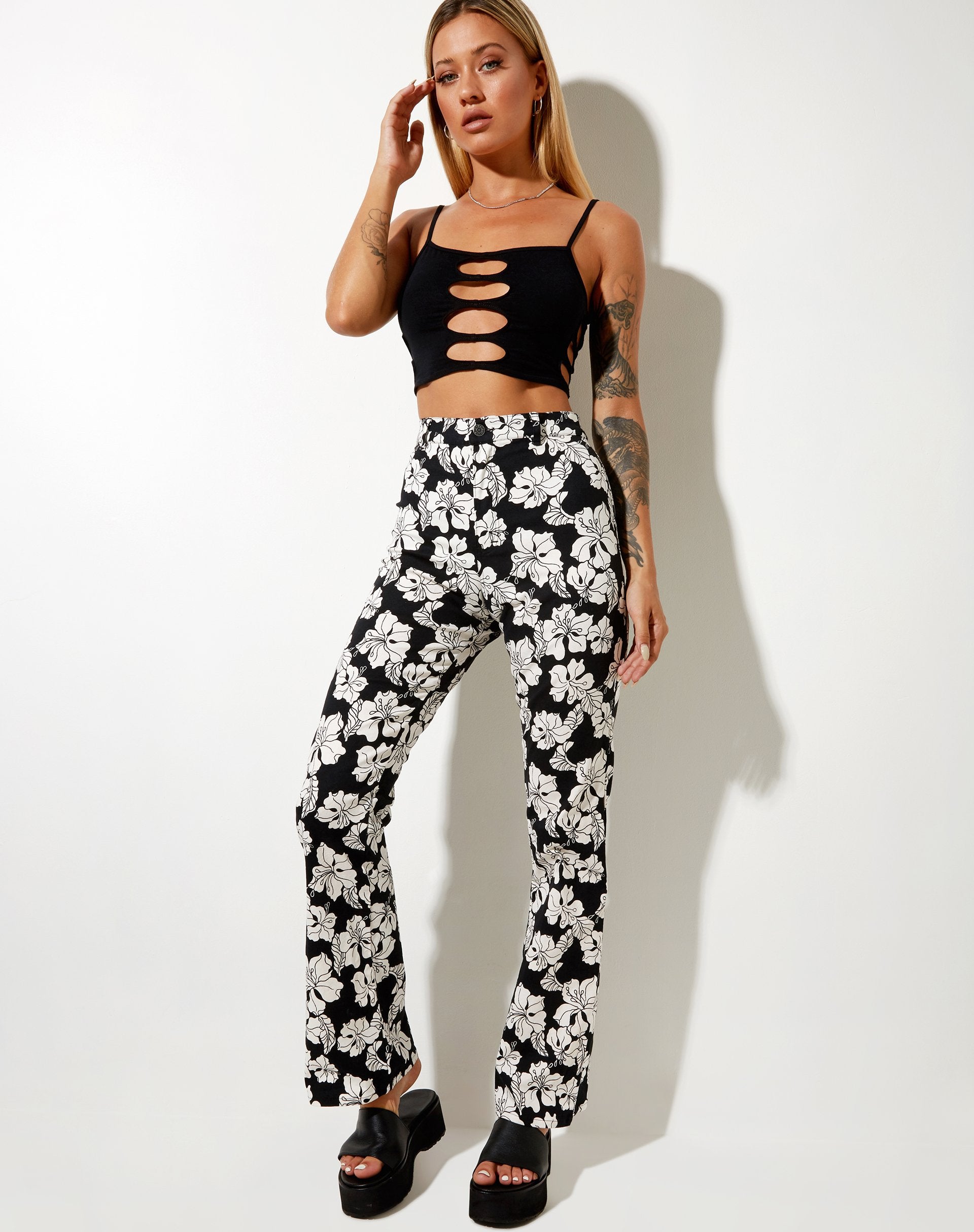 Image of Zoven Trouser in Vacation Black White