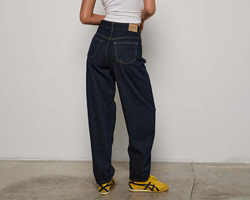 BARREL JEANS