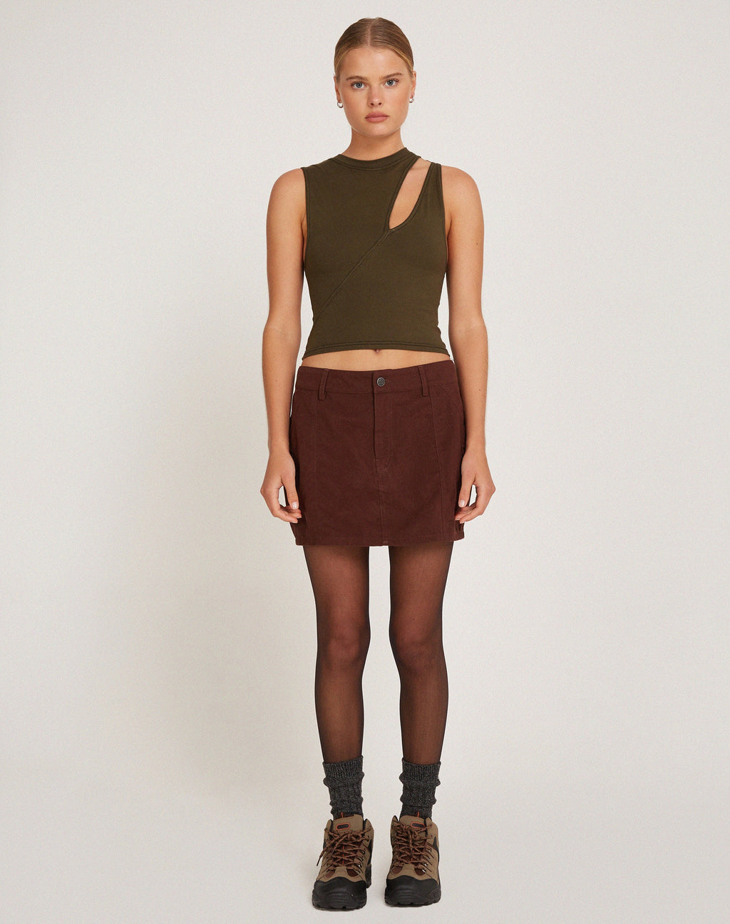 Ajeng Low Rise Cargo Mini Skirt in Seal Brown