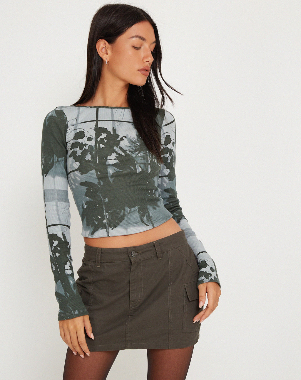 Amabon Long Sleeve Crop Top in Country Window Green