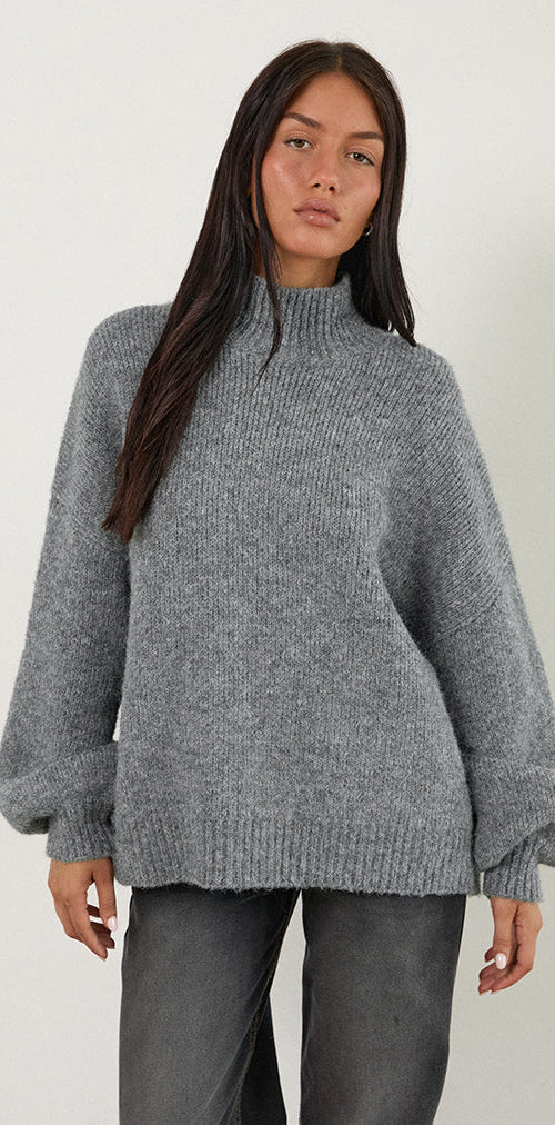 Image of Amato Oversized Jumper in Grey