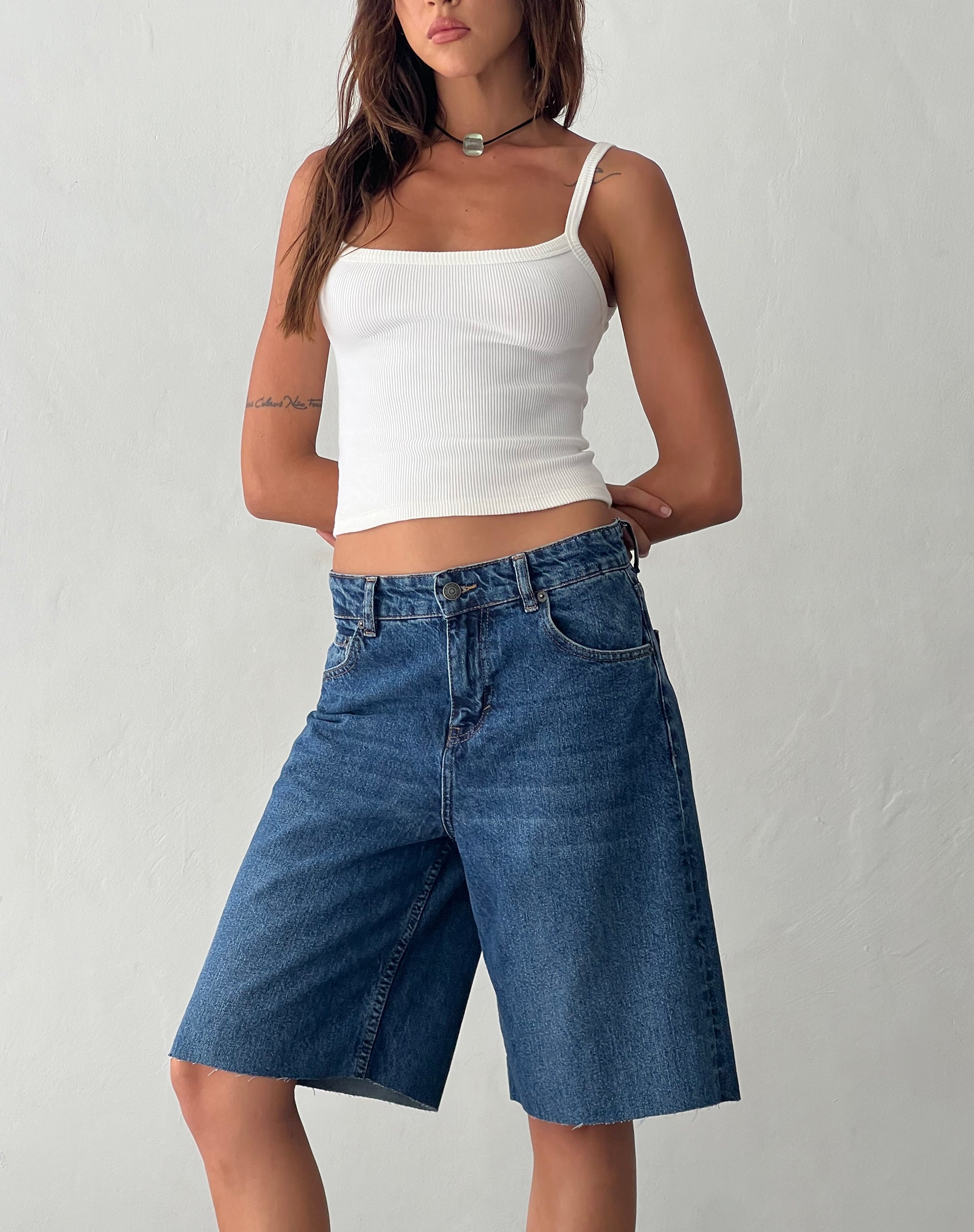 https://au.motelrocks.com/cdn/shop/files/AUS-TOP-RIB-WHITE-_-CUT-OUT-ROOMY-EXTRA-WIDE-JEANS-IN-MID-BLUE-USED-LONGER-LENGHT--_6.jpg?crop=center&height=2428&v=1689325350&width=1920