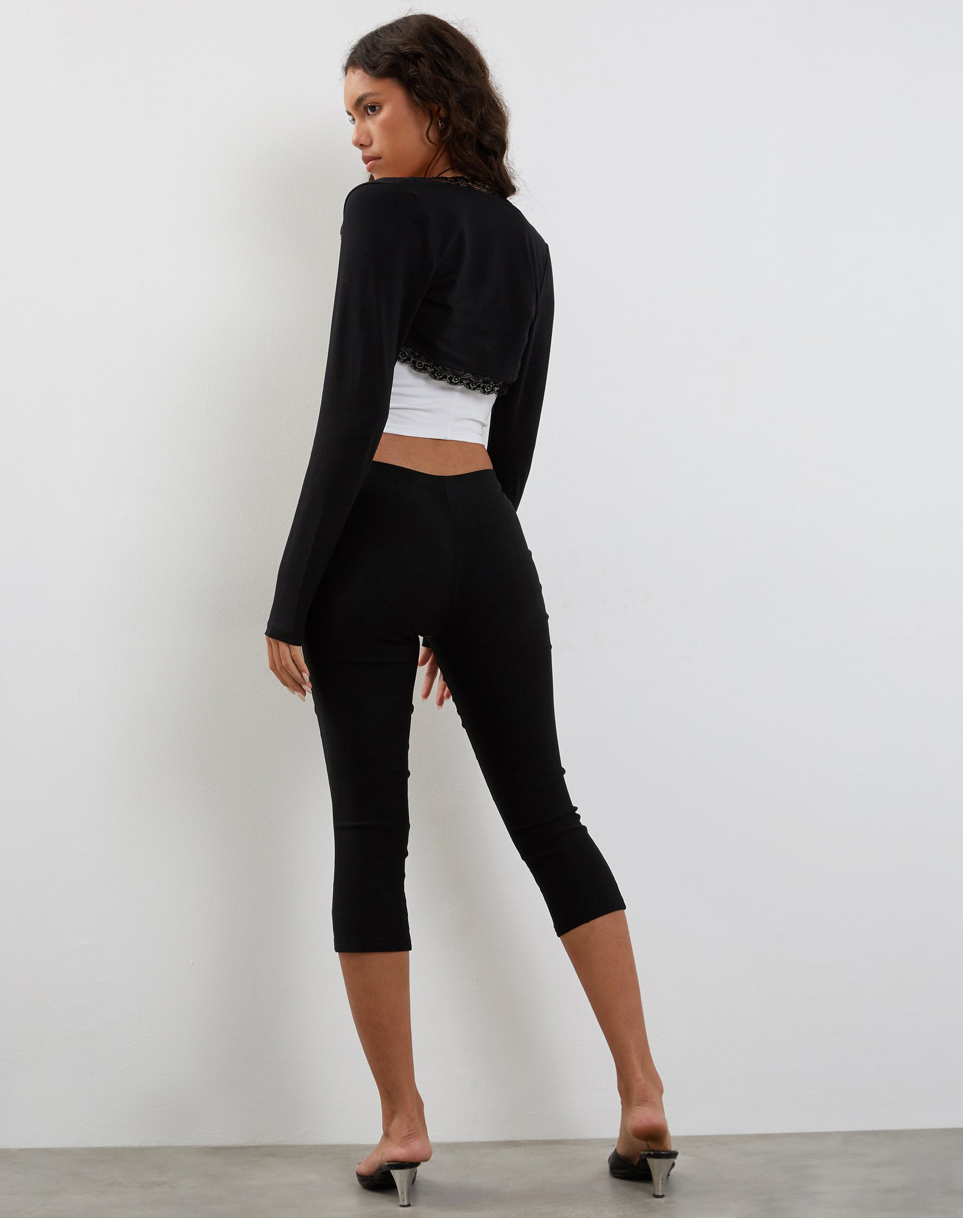 Black cropped outlet shrug