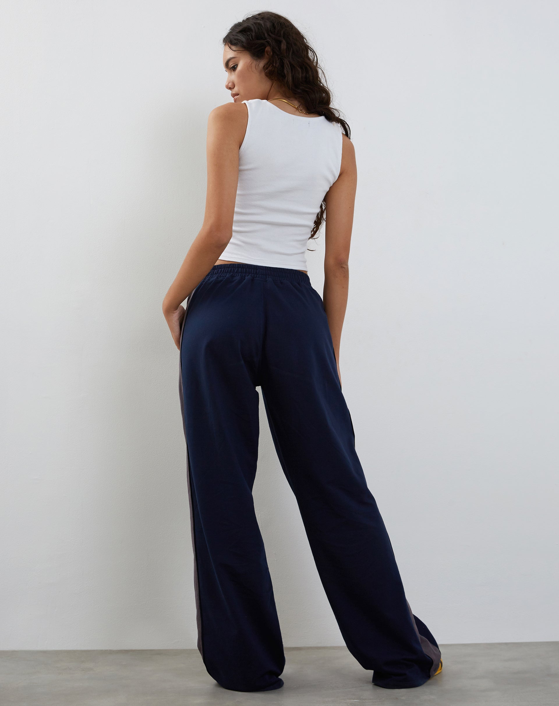 Shobi Wide Leg Jogger in Navy