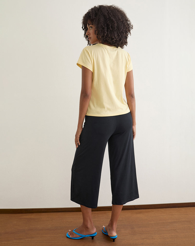 Image of Clio Baggy Tee in Lemon with 'I Have No Idea' Graphic