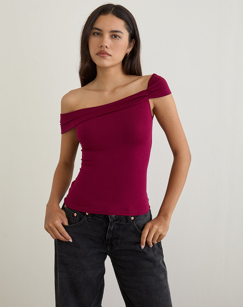 Image of Cuthbe Off the Shoulder Twist Top in Burgundy