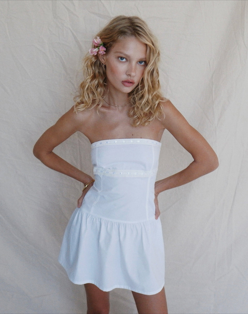 Faelyn Bandeau Mini Dress in Poplin White