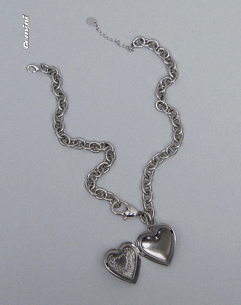 Chunky silver store heart necklace