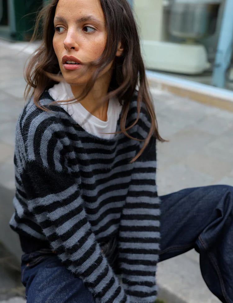 KNITWEAR