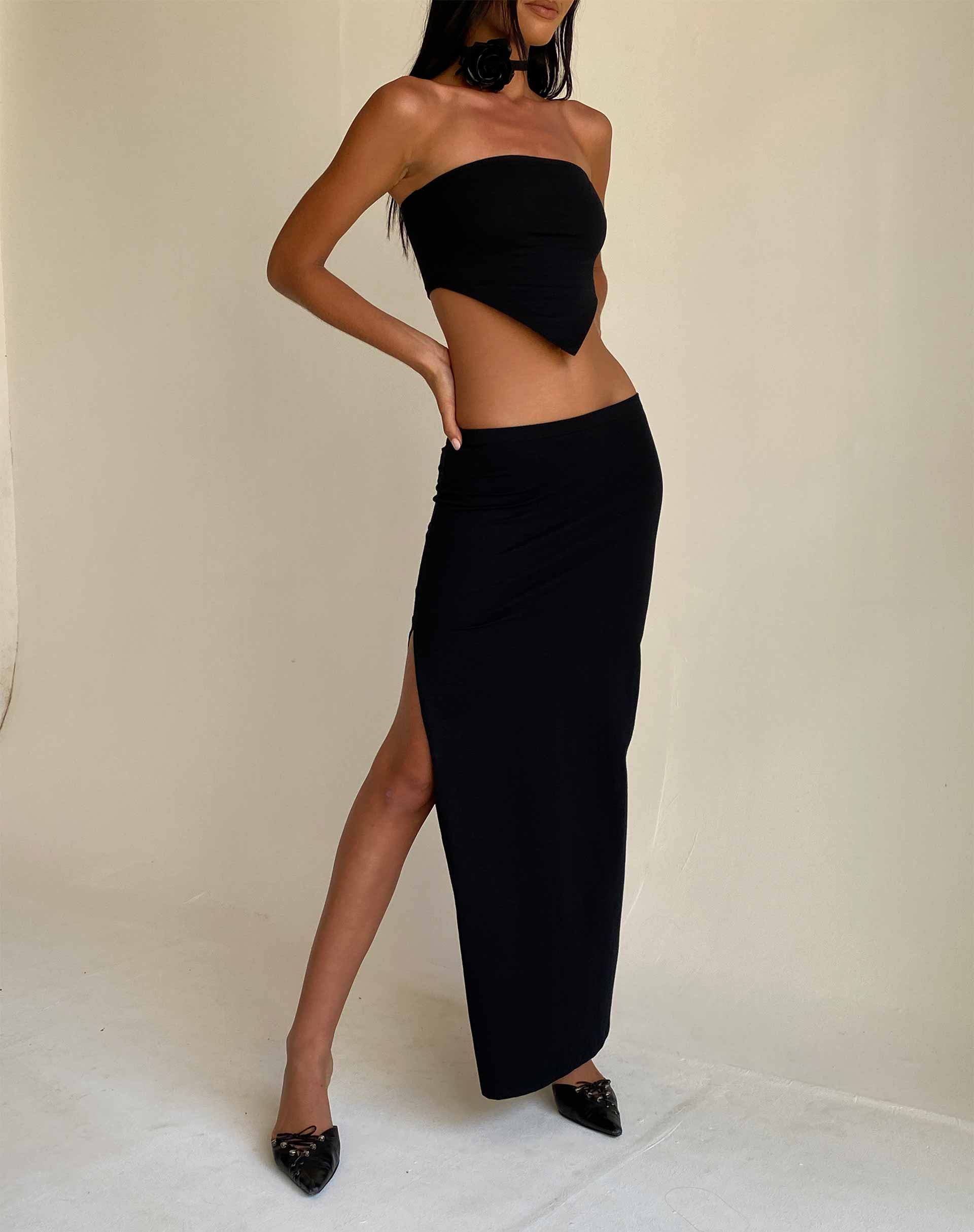 Long black skirt with side split hotsell