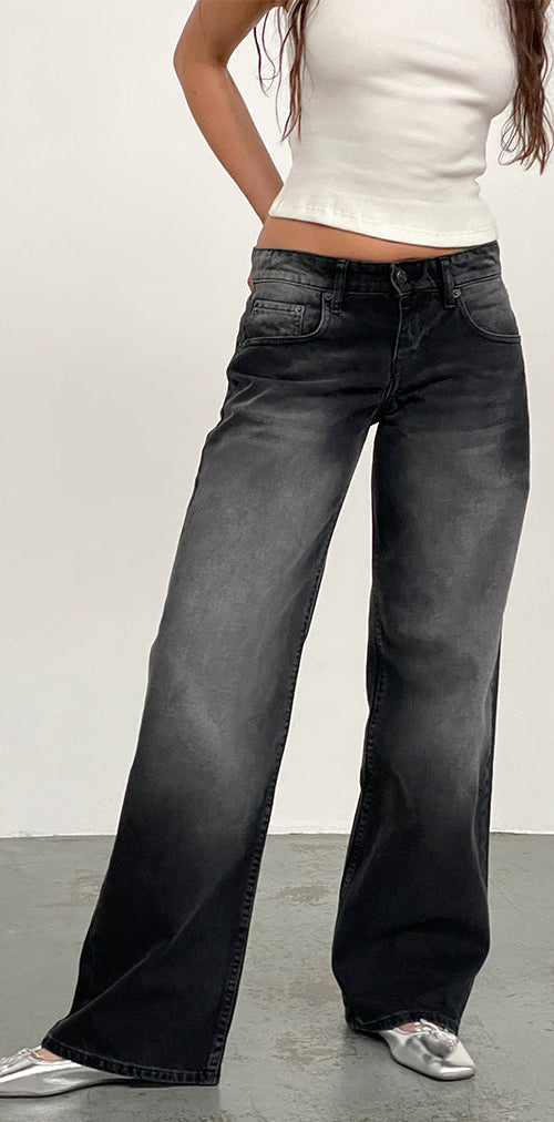 Image of Low Rise Parallel Jeans In Extreme Black Wash