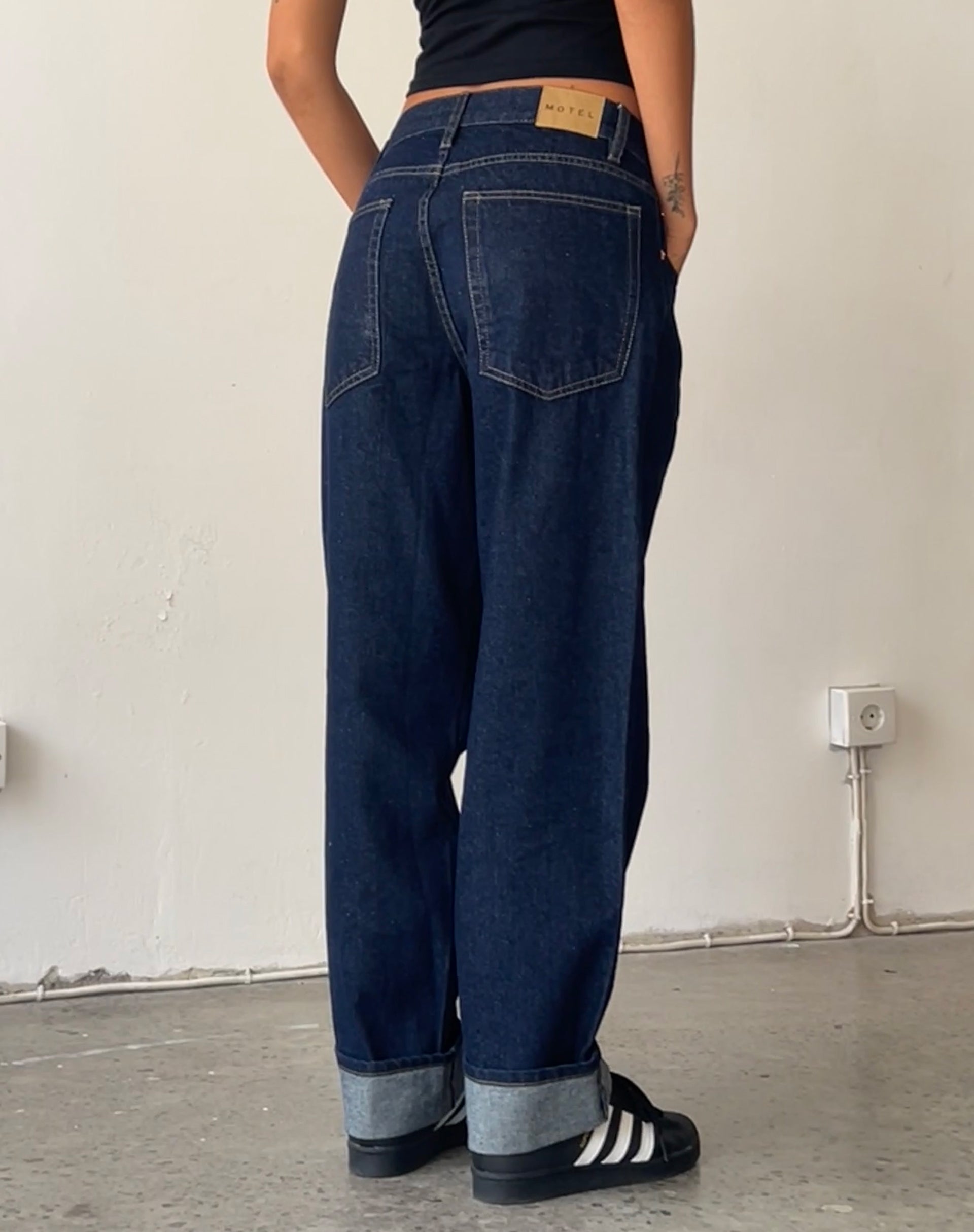 Image of Oversized Dad Low Rise Jeans in Dark Rinse