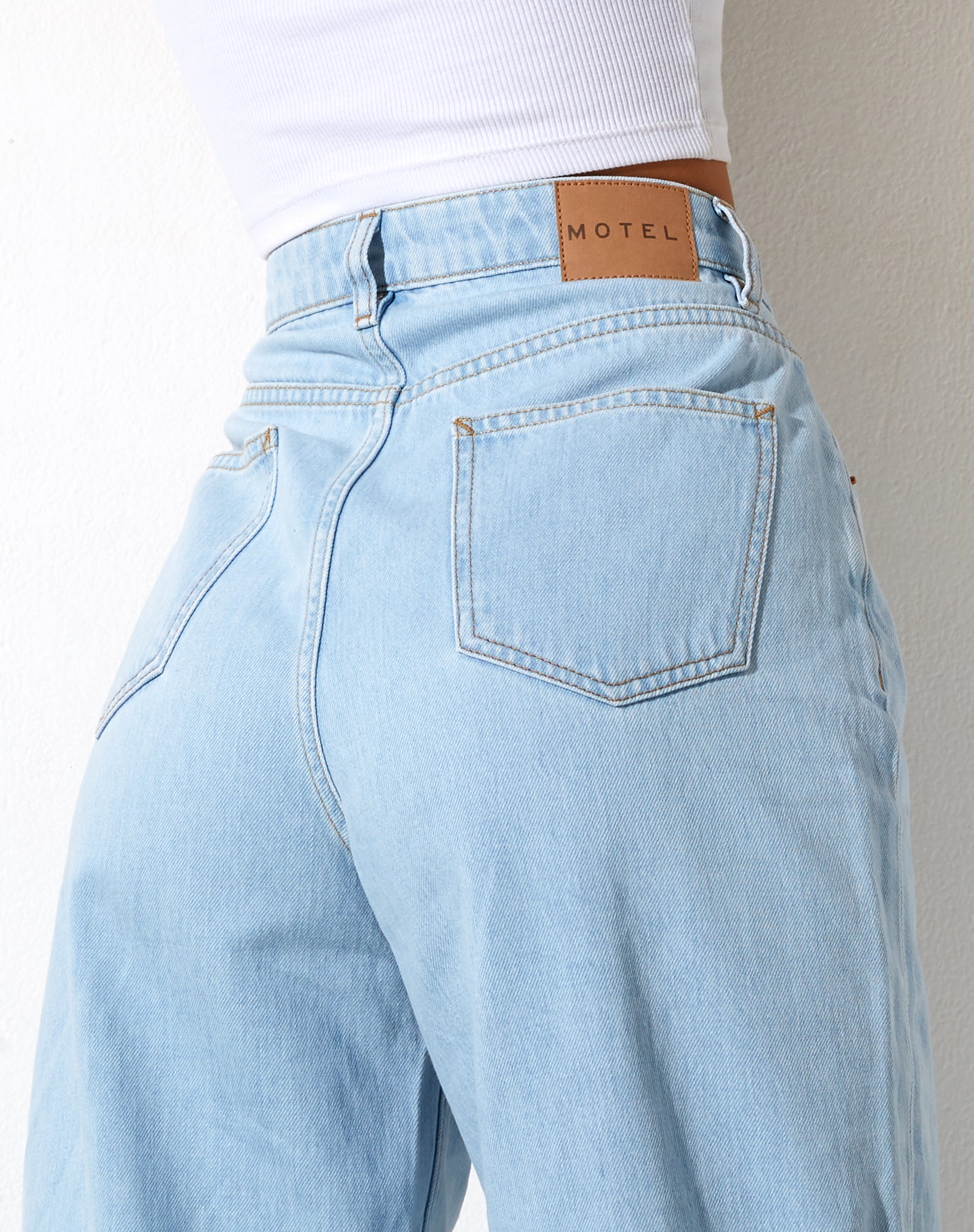 Image of Parallel Jeans in Super Light Wash
