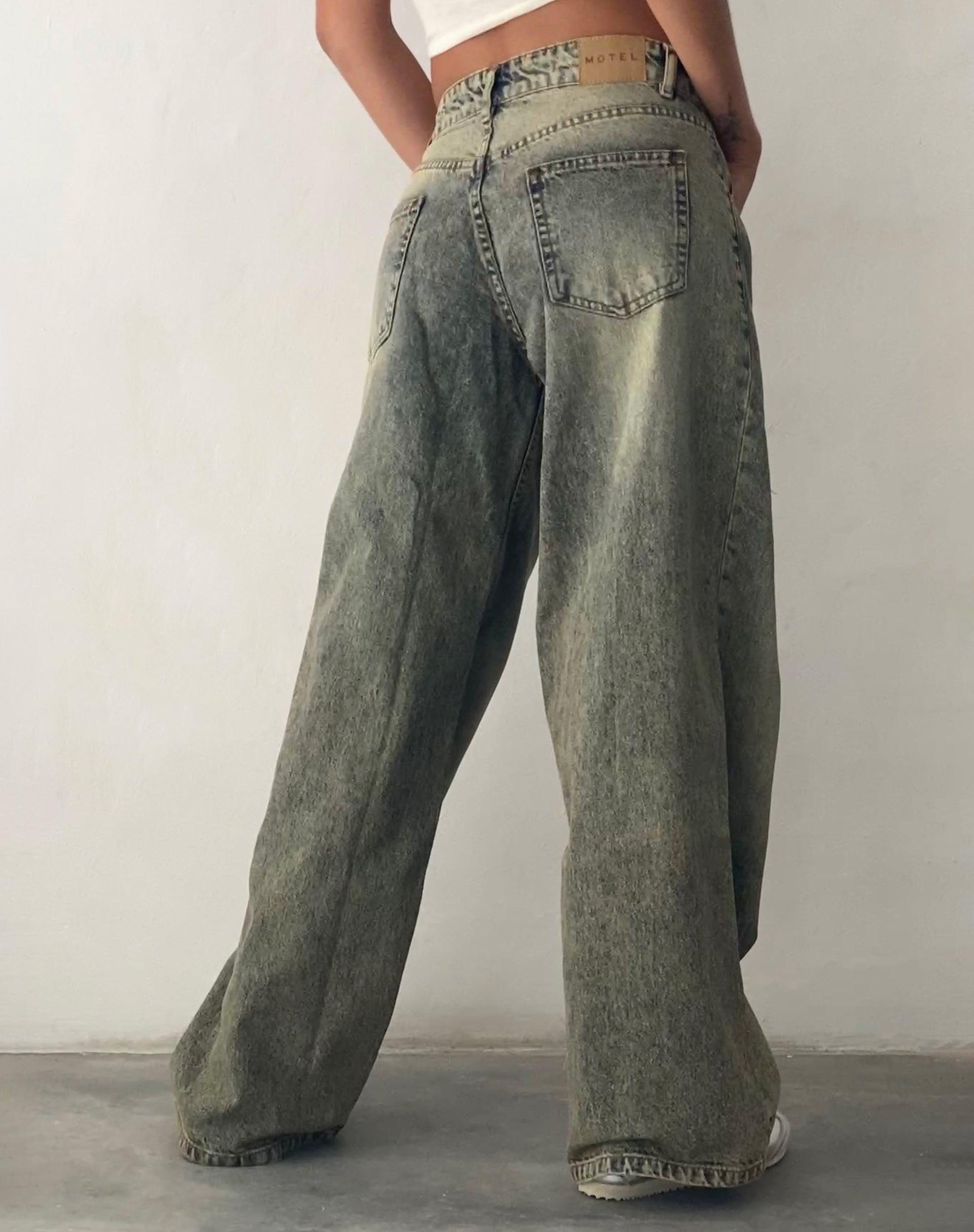 Image of Roomy Extra Wide Low Rise Jeans in Sand Wash Blue