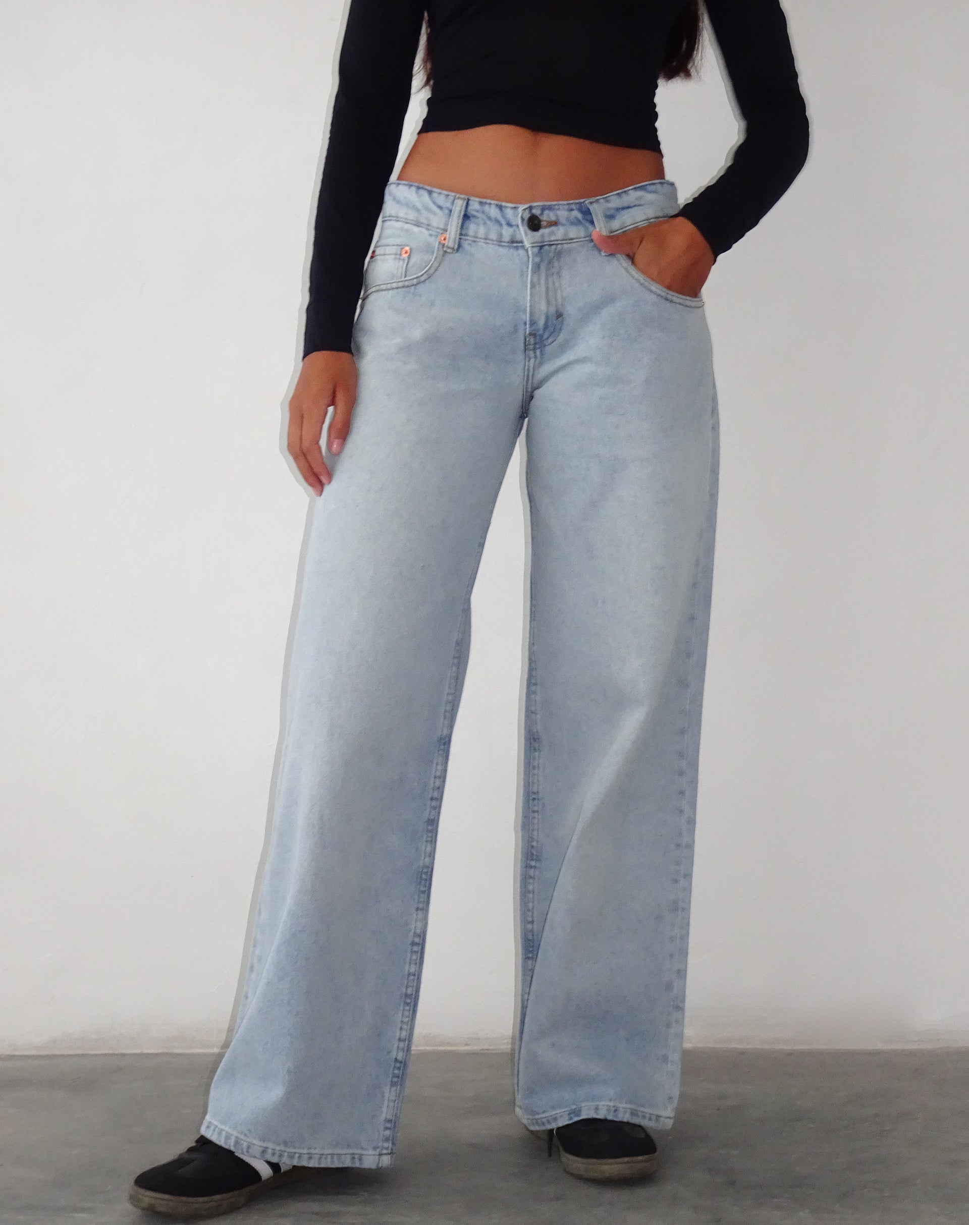Image of Roomy Extra Wide Low Rise Jeans in Extreme Light Blue Wash