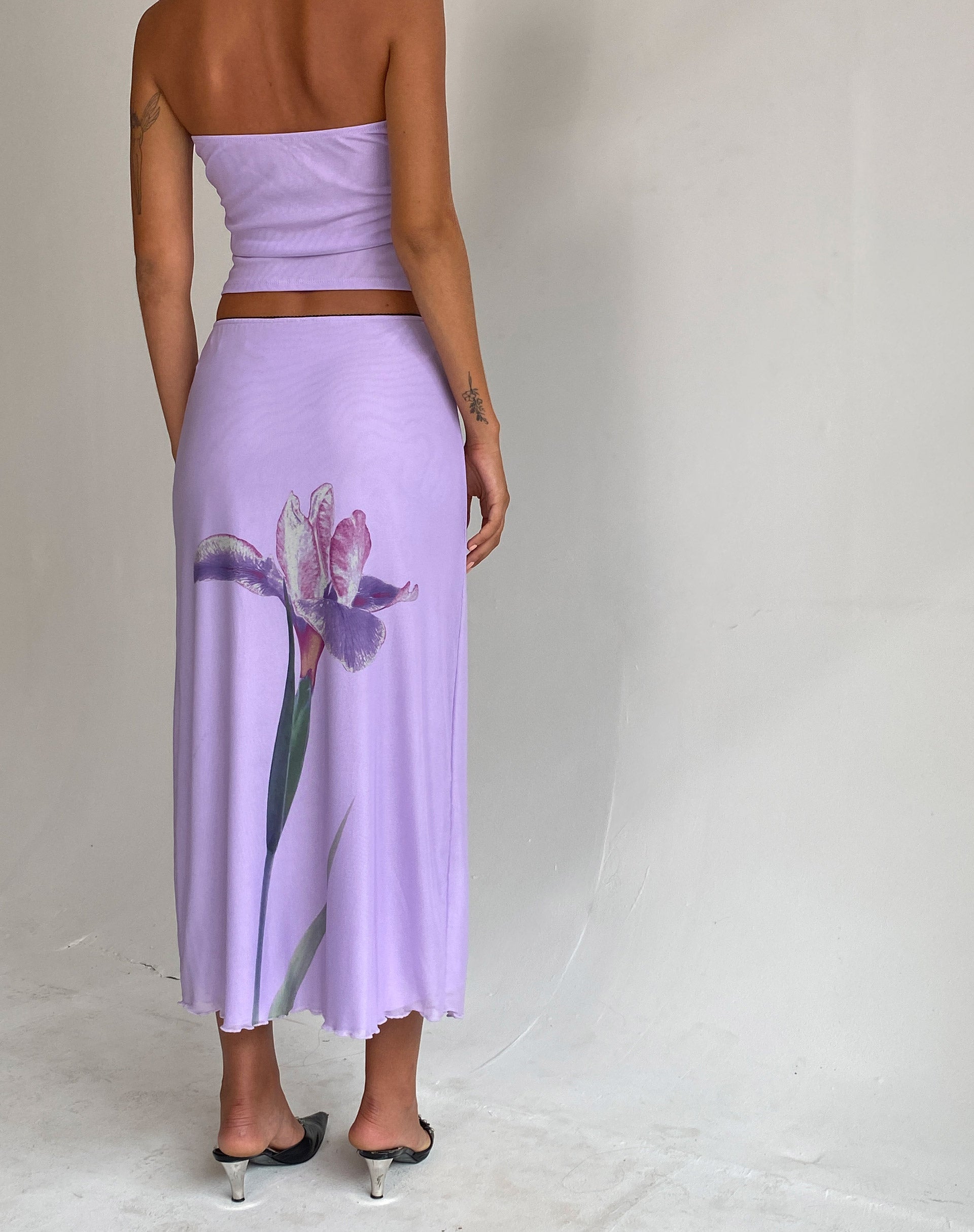 image of Lassie Midi Skirt in Lilac Flower Placement