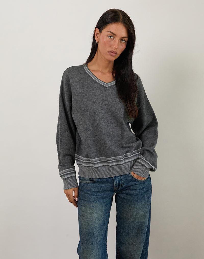 Yarnia Slouchy V Neck Jumper in Charcoal