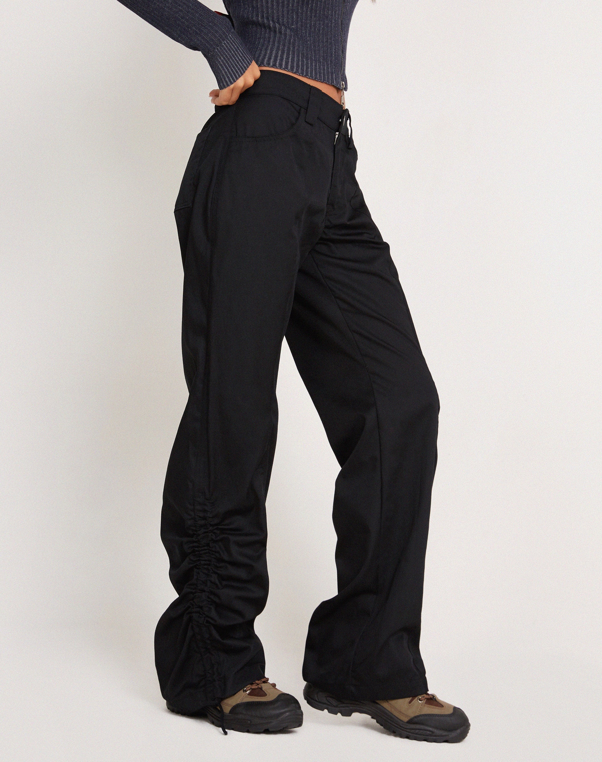 Image of Bracha Low Rise Cargo Trousers in Black