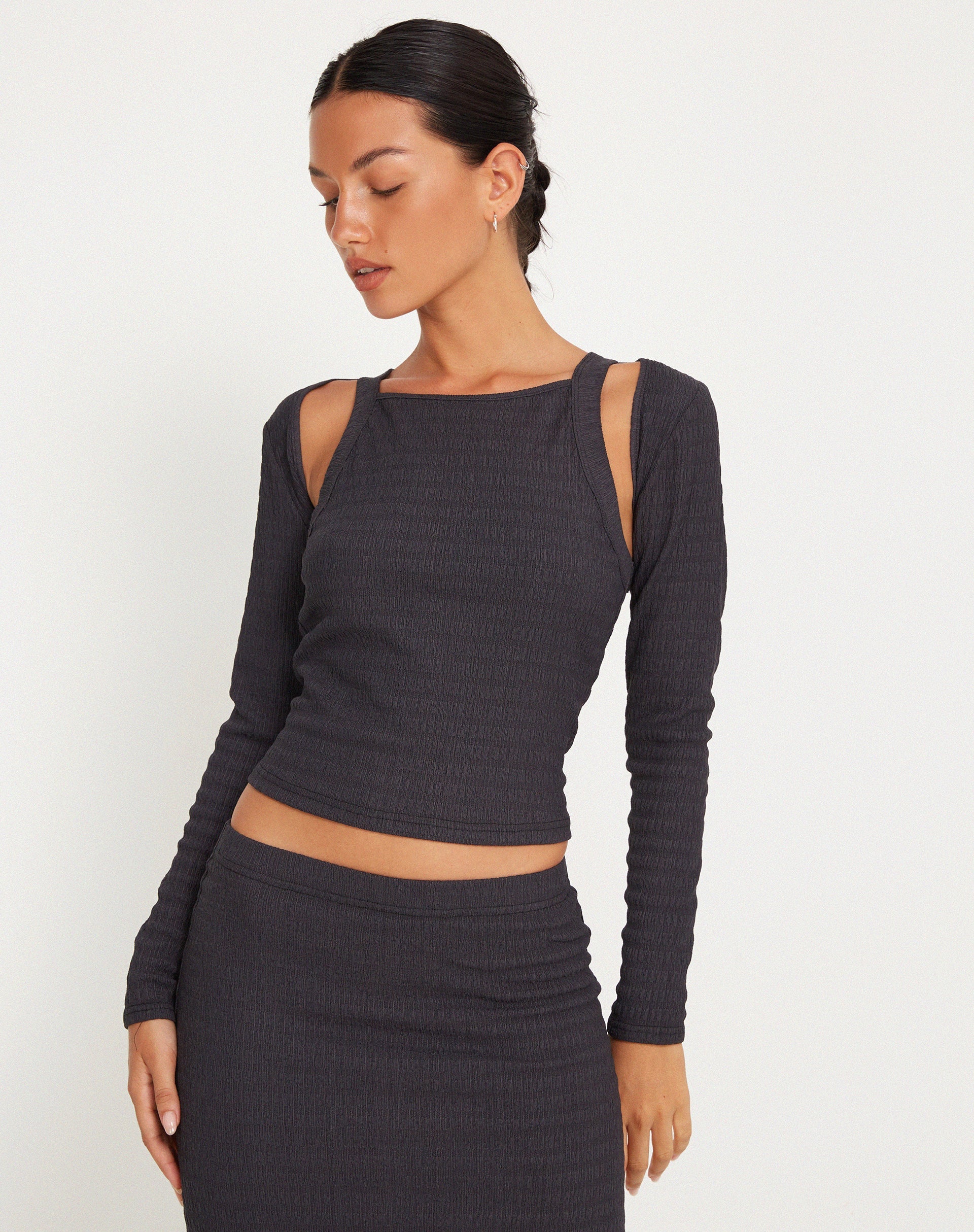 image of GInny Top in in Crinkle Charcoal