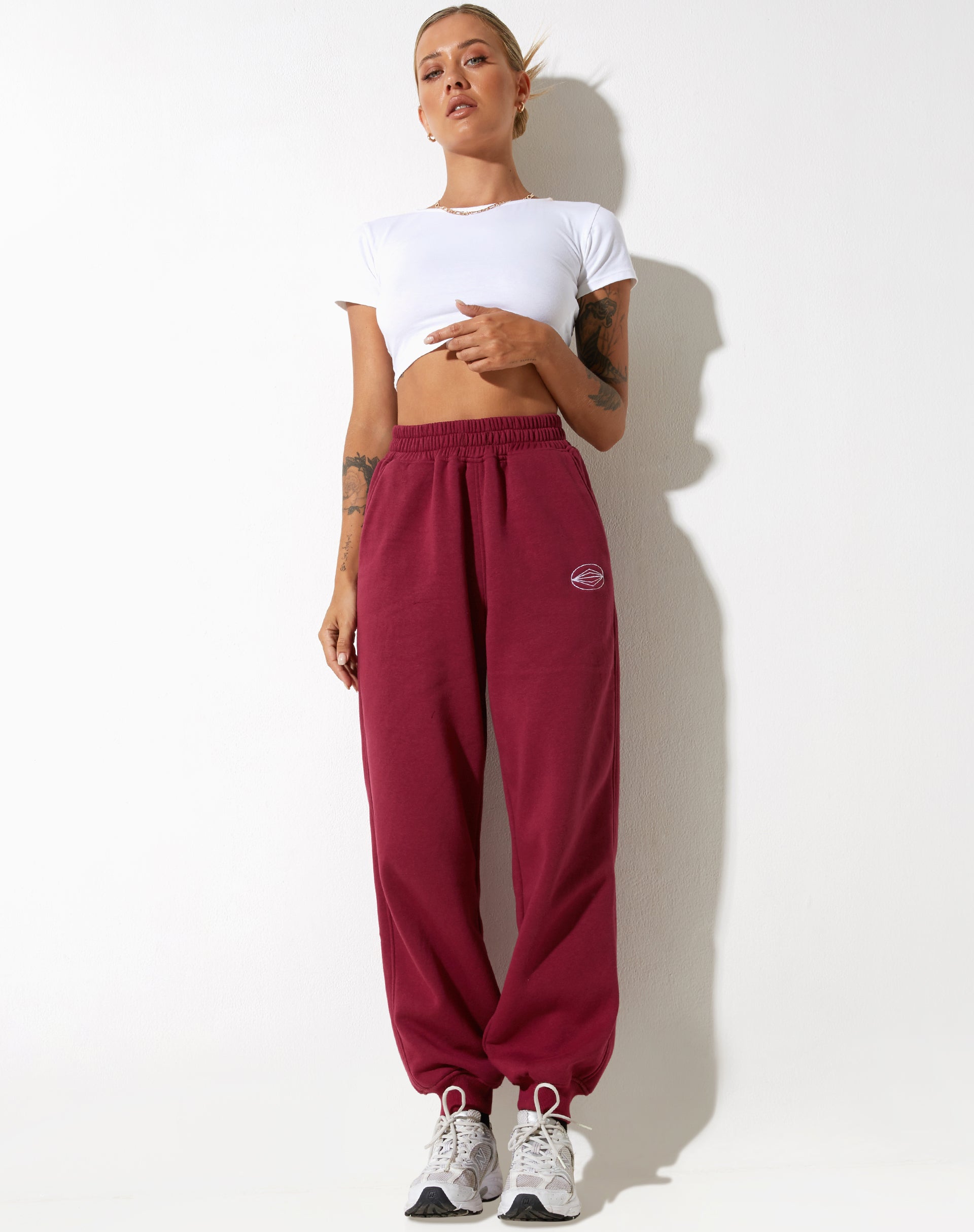 image of Roider Jogger in Burgundy with "Winning Team" Embro