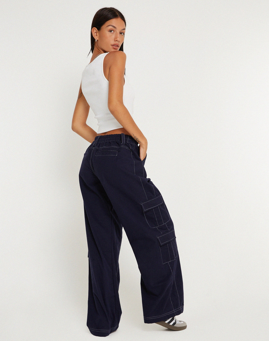 Hansa Trouser in Navy with Top White Stitch