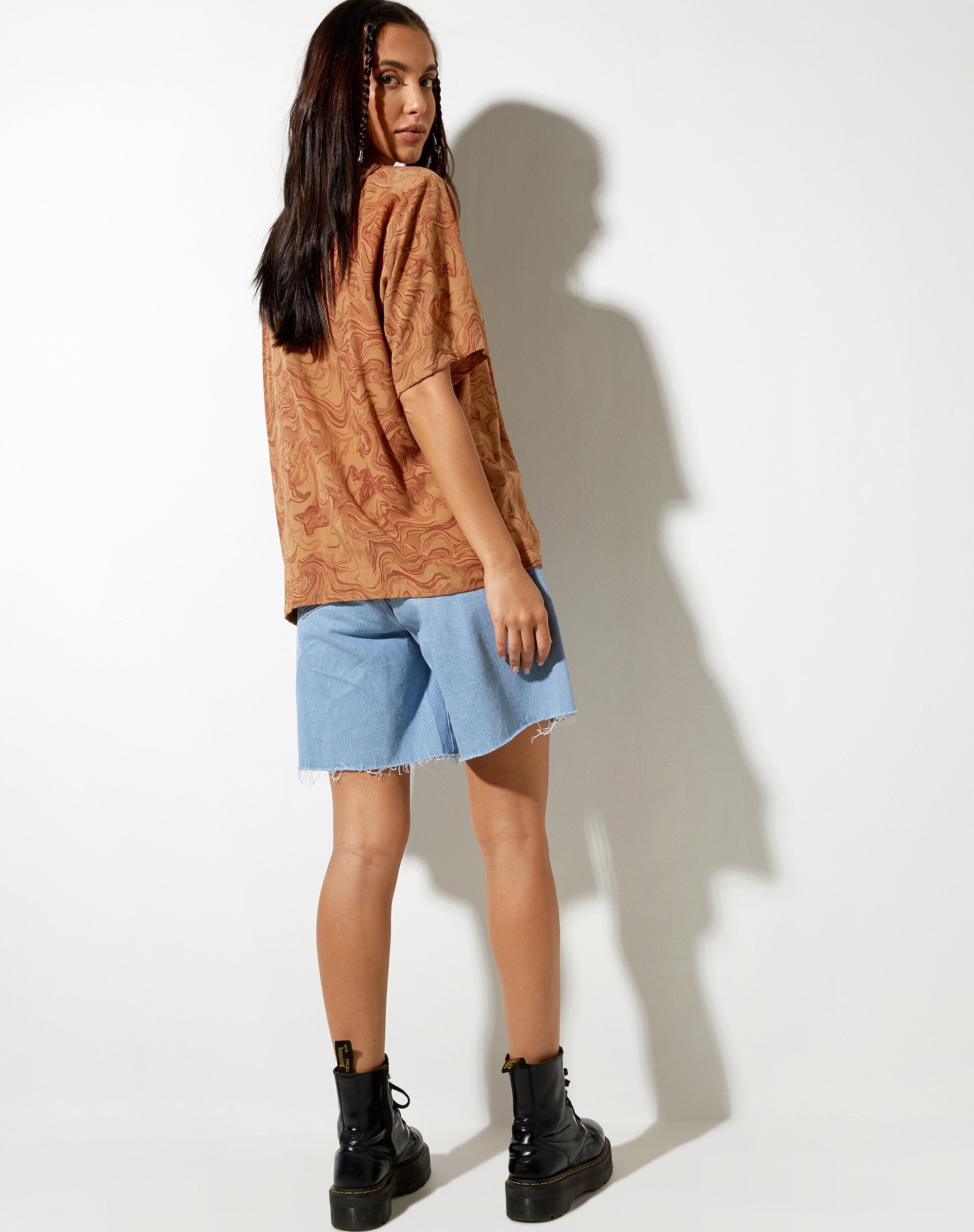 Image of Hawaiian Shirt in Fluid Marbling Brown