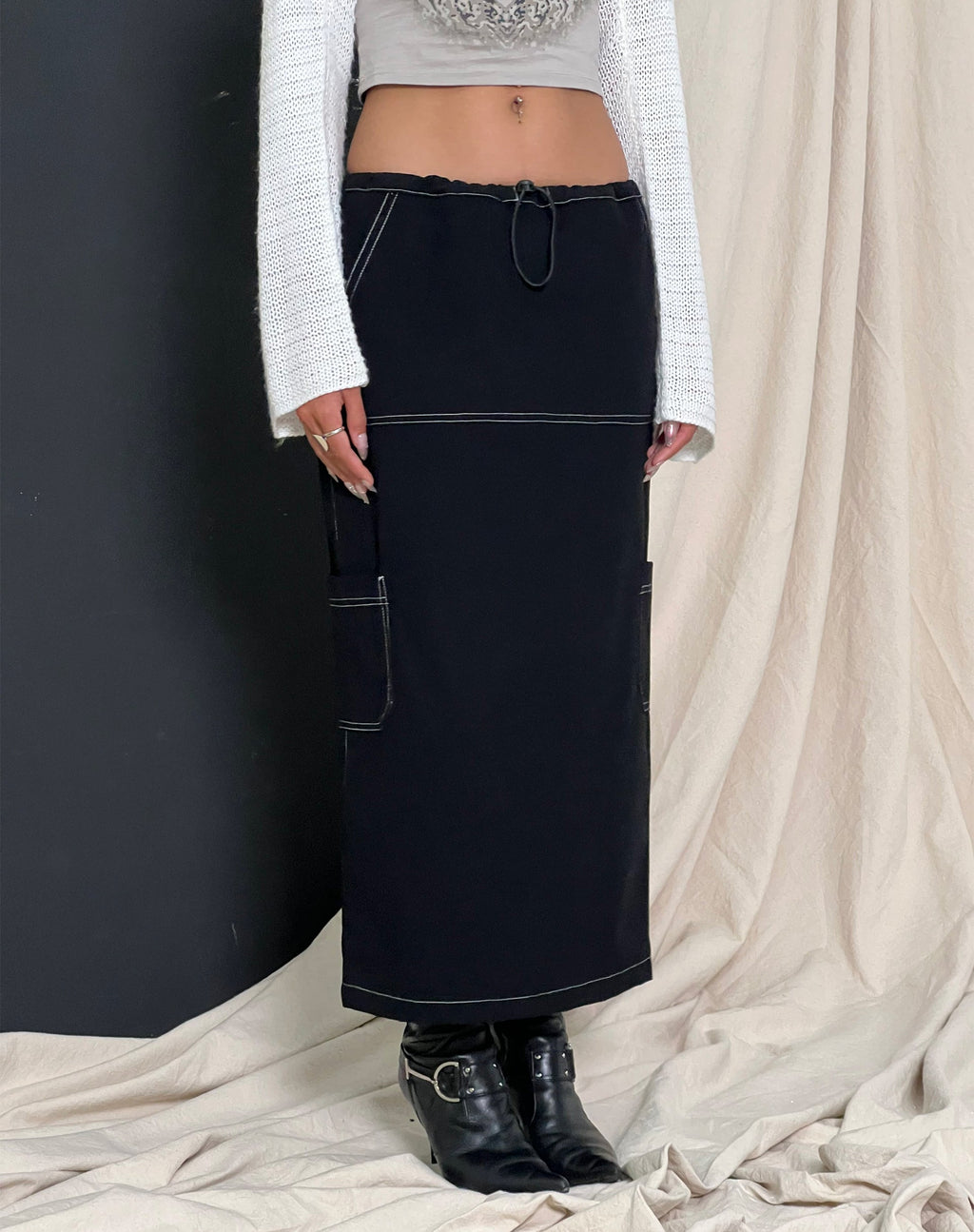 Swari Midi Cargo Skirt in Black