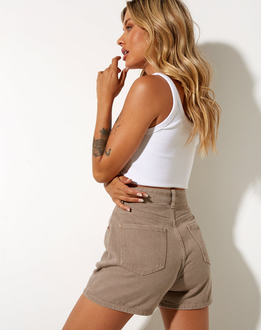 Mom Denim Short in Burnt Olive
