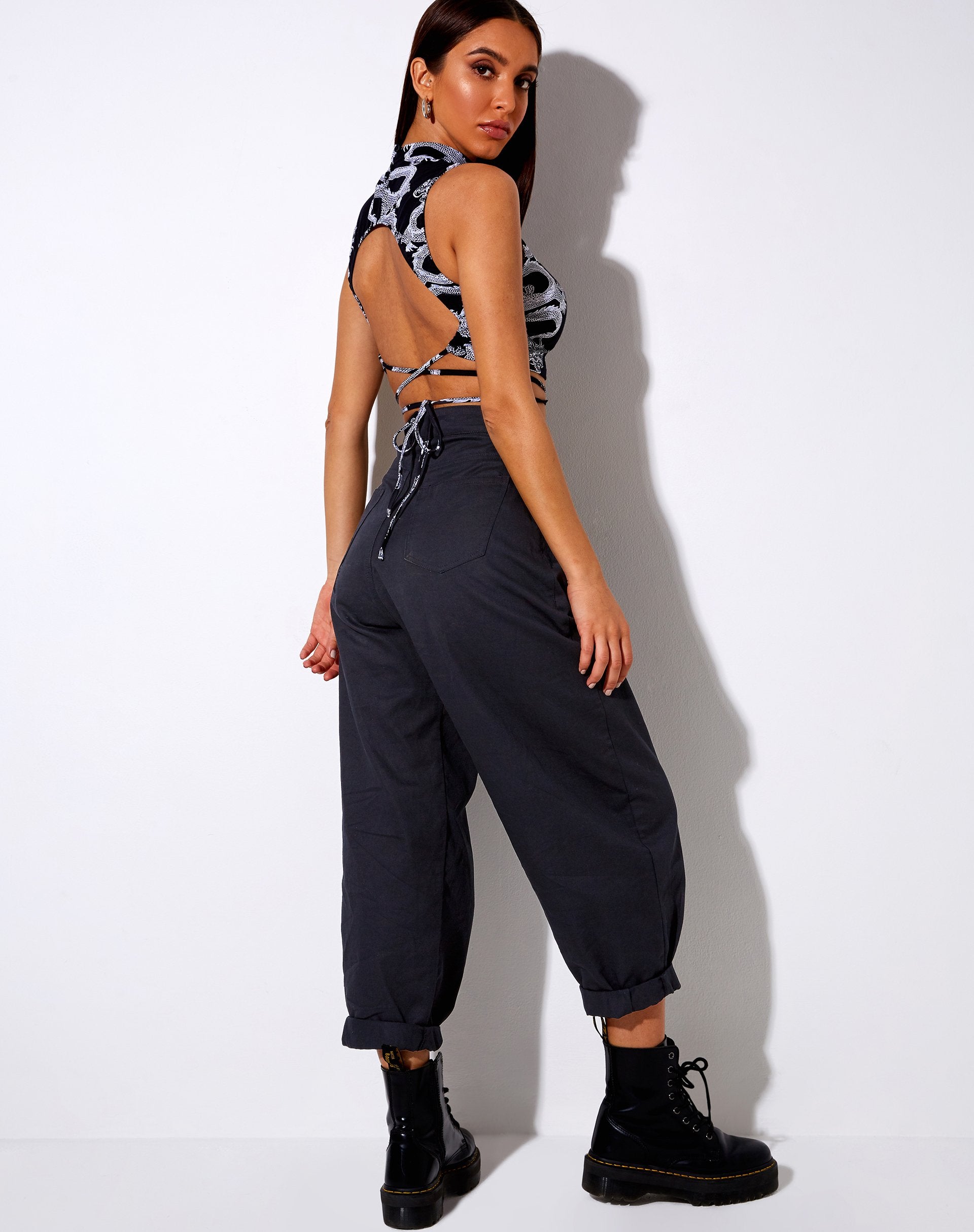 Image of Quera Crop Top in Dragon Rope Black Placement
