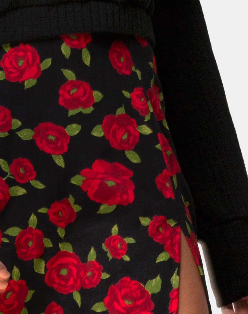 Image of Saika Midi Skirt in Roaming Rose Black