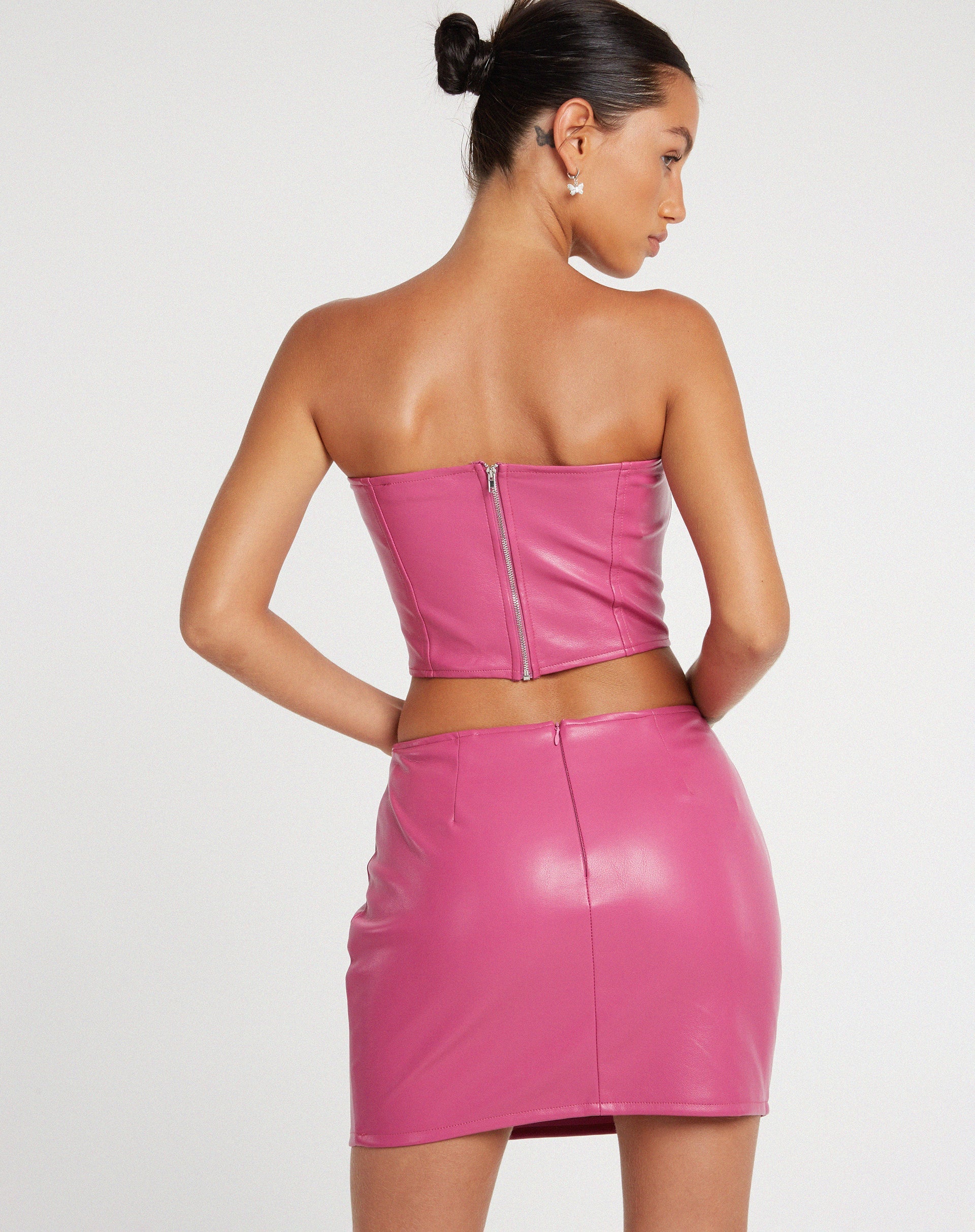 Light pink leather mini skirt best sale