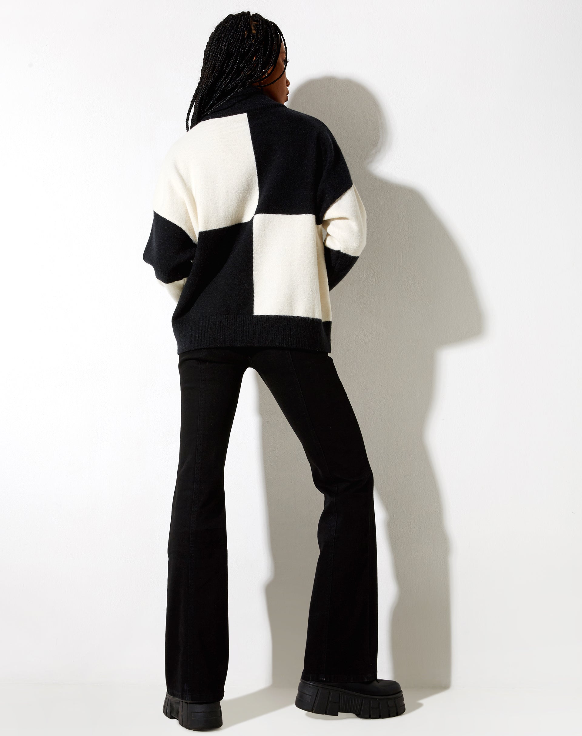 Image of Tusca Sweatshirt in Black and Cream
